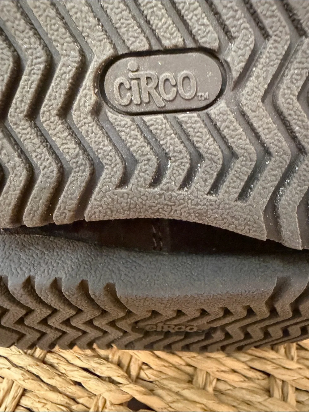 Circo Girls Brown Genuine Suede Zip Up Winter Boots Kids Size 5